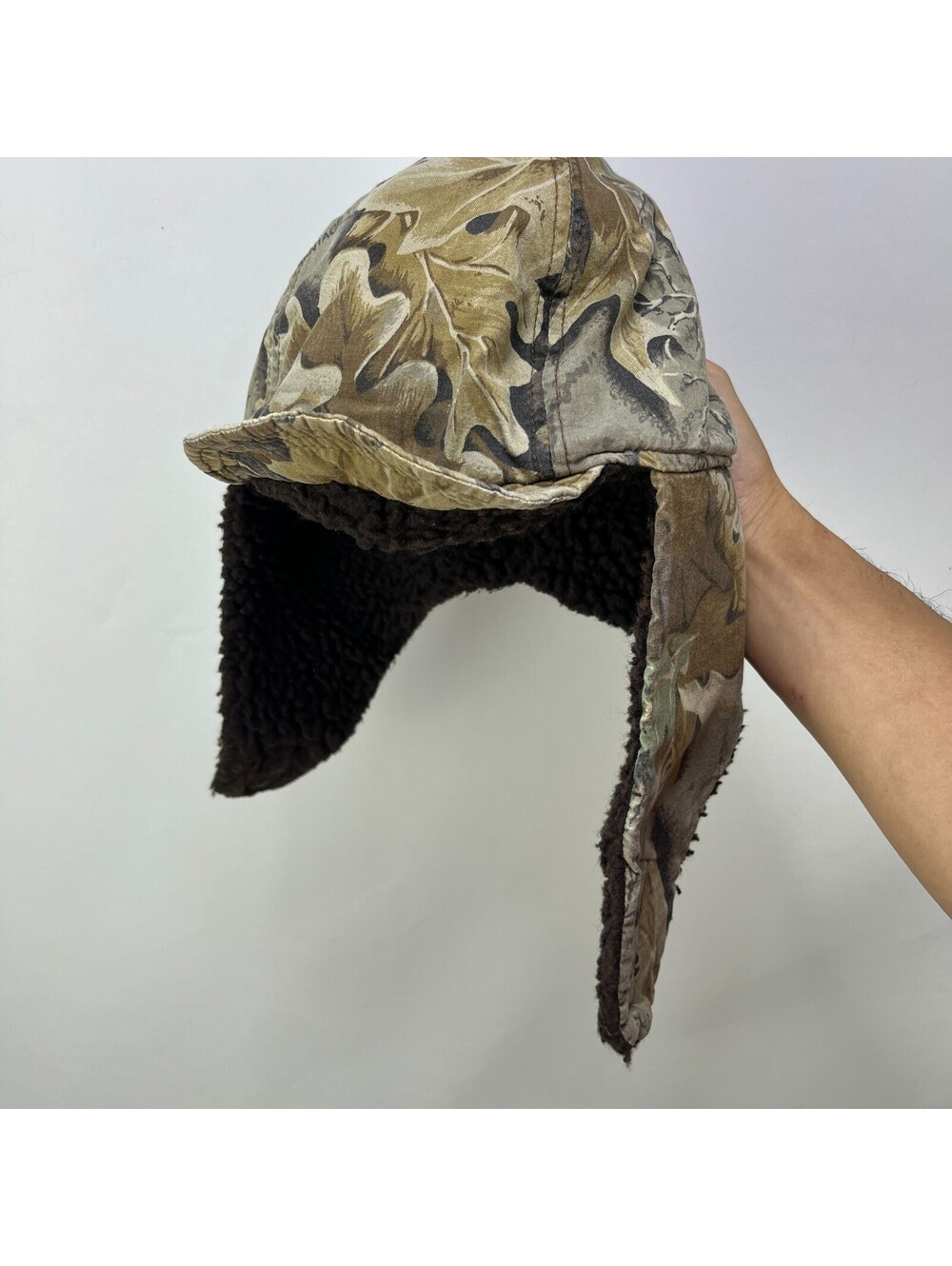 Vintage Goretex Realtree Camo Sherpa Lined Hat Ear Flap Cap